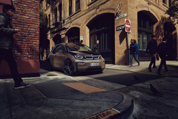 Cursos de conducción con el BMW i3