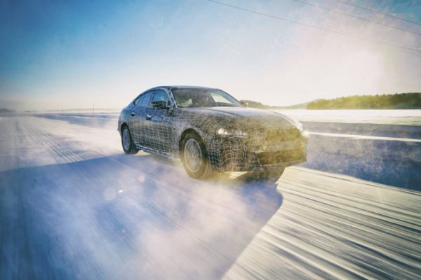 Novedades con el BMW i4 