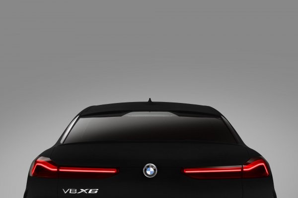 El BMW X6 totalmente negro