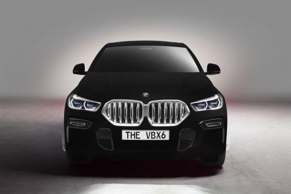 El BMW X6 totalmente negro